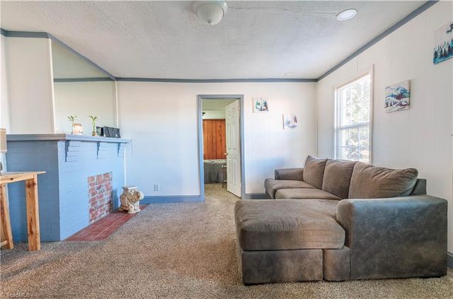 2843 S Main Street, Winston-salem, NC 27127