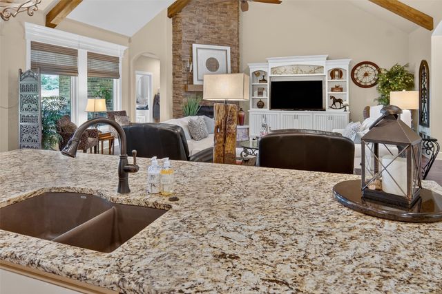 1221 Prestwick Court, Granbury, TX 76048