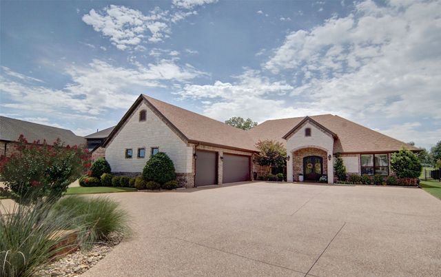 1221 Prestwick Court, Granbury, TX 76048