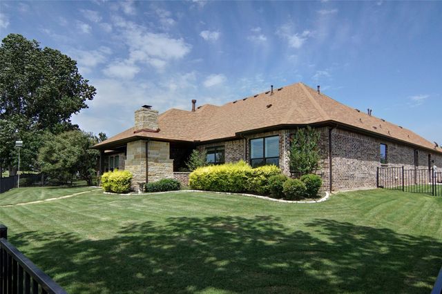 1221 Prestwick Court, Granbury, TX 76048