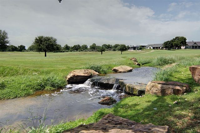 1221 Prestwick Court, Granbury, TX 76048