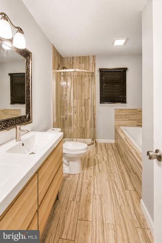 91 BAKER BLVD, Marlton, NJ 08053