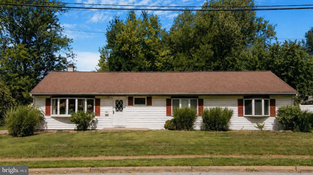 91 BAKER BLVD, Marlton, NJ 08053