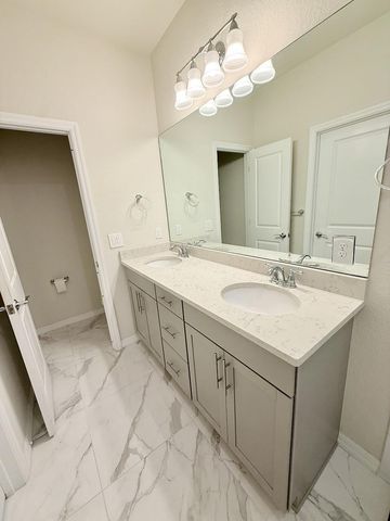 5182 Eucalyptus Dr 3, Hollywood, FL 33021