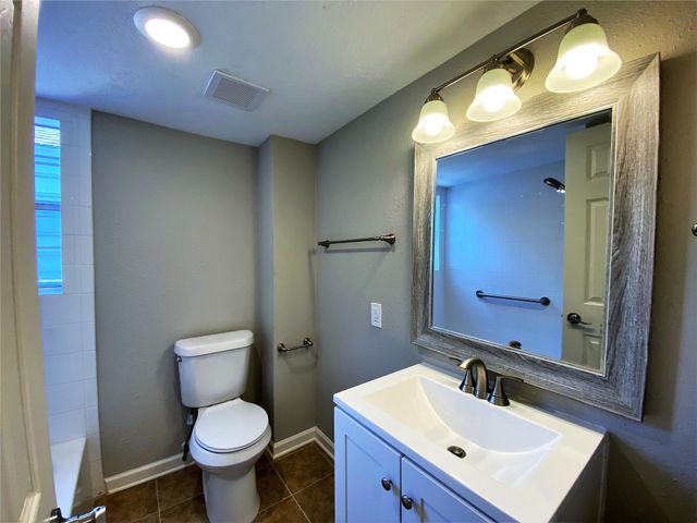 1702 Studewood Street, Houston, TX 77009