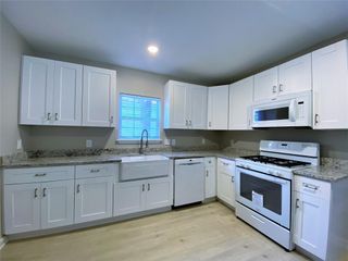 1702 Studewood Street, Houston, TX 77009