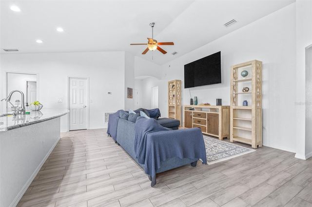 2037 CHARLESTON LANE, Bartow, FL 33830
