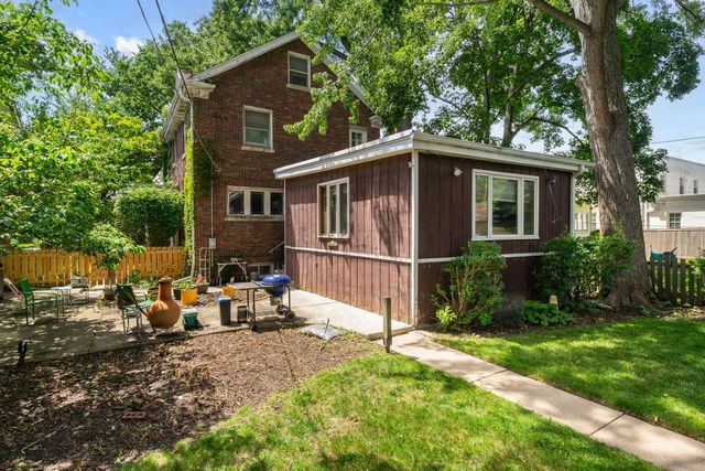 938 Fair Oaks Avenue, Oak Park, IL 60302