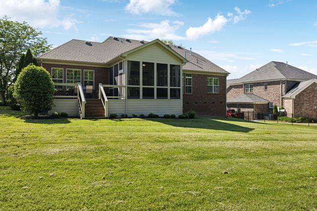 104 Mealer St, Franklin, TN 37067