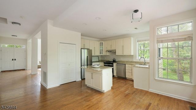 171 Smoke Rise Rd, Bernards Twp., NJ 07920