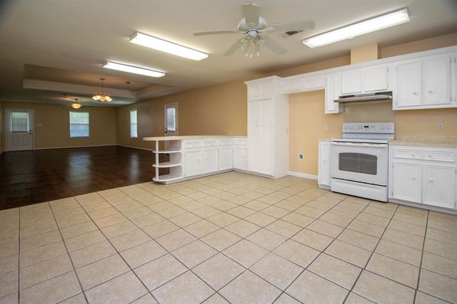 164 Jupiter St, Bayou Vista, LA 70380
