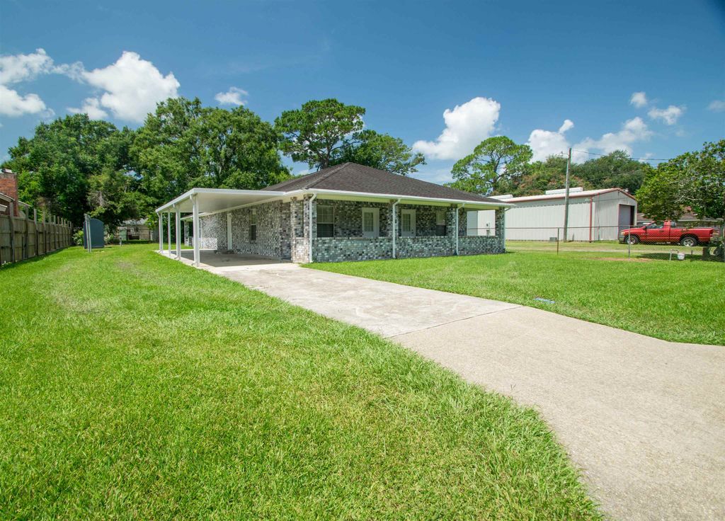 164 Jupiter St, Bayou Vista, LA 70380