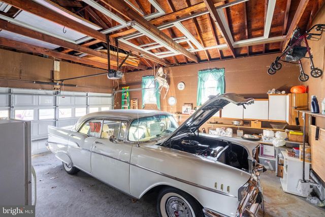 19 MIDDLE RD, Hammonton, NJ 08037