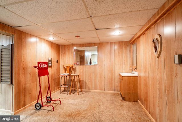 19 MIDDLE RD, Hammonton, NJ 08037