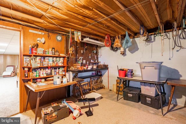 19 MIDDLE RD, Hammonton, NJ 08037