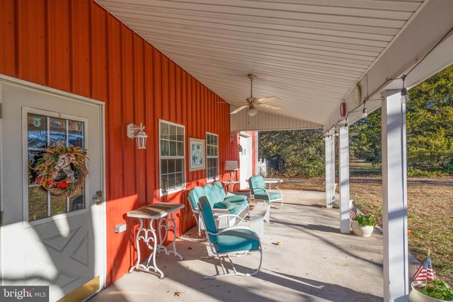 19 MIDDLE RD, Hammonton, NJ 08037