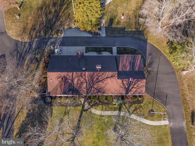 19 MIDDLE RD, Hammonton, NJ 08037