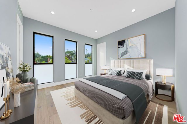 13206 Dewey Street, Los Angeles, CA 90066