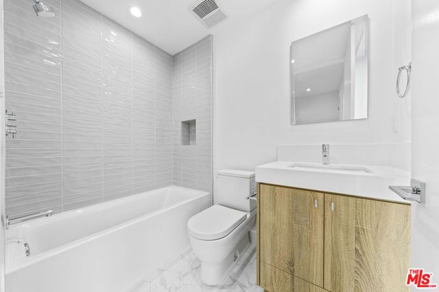 13206 Dewey Street, Los Angeles, CA 90066