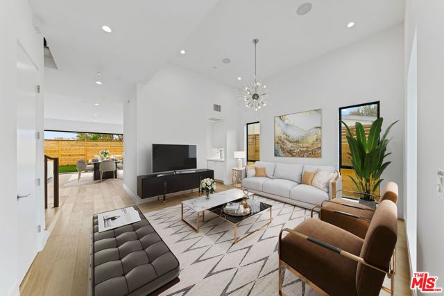 13206 Dewey Street, Los Angeles, CA 90066