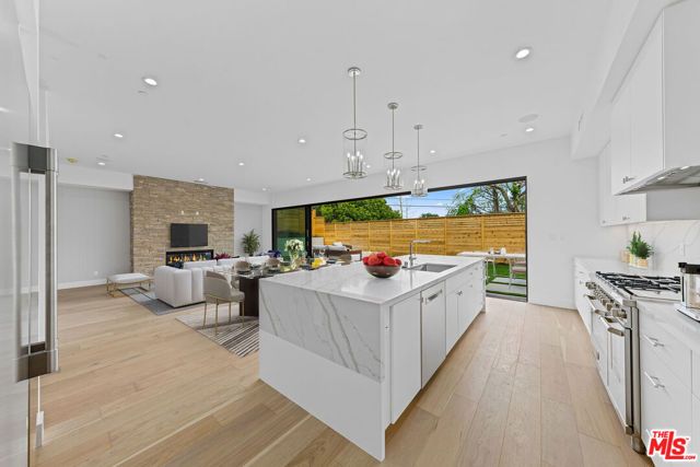 13206 Dewey Street, Los Angeles, CA 90066