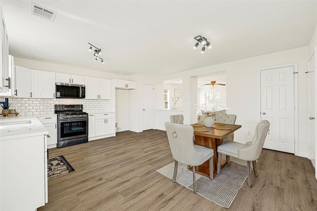 12042 Mallard Stream Court, Houston, TX 77038