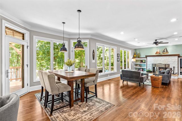 155 Lynn Cove Lane, Mooresville, NC 28117