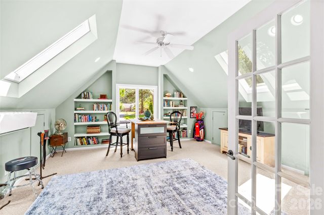 155 Lynn Cove Lane, Mooresville, NC 28117