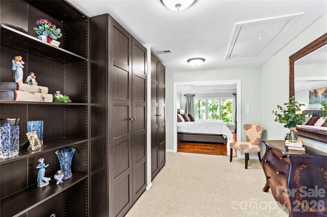 155 Lynn Cove Lane, Mooresville, NC 28117