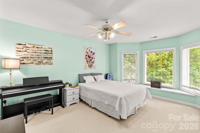 155 Lynn Cove Lane, Mooresville, NC 28117