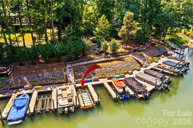 155 Lynn Cove Lane, Mooresville, NC 28117