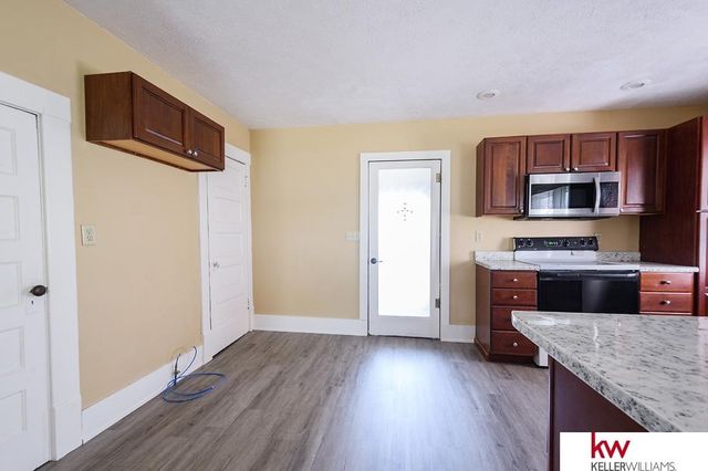 926 N Commercial Avenue, Superior, NE 68978