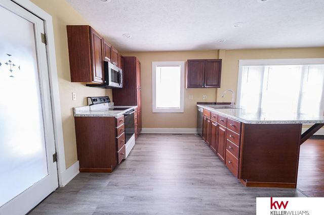 926 N Commercial Avenue, Superior, NE 68978