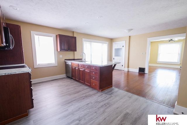 926 N Commercial Avenue, Superior, NE 68978