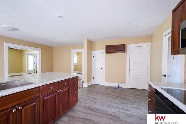 926 N Commercial Avenue, Superior, NE 68978