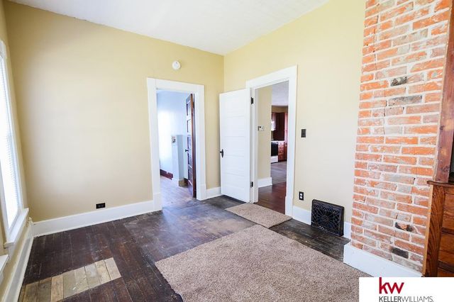 926 N Commercial Avenue, Superior, NE 68978