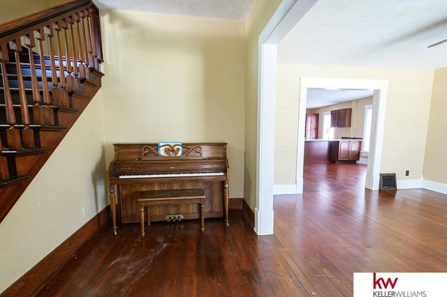 926 N Commercial Avenue, Superior, NE 68978