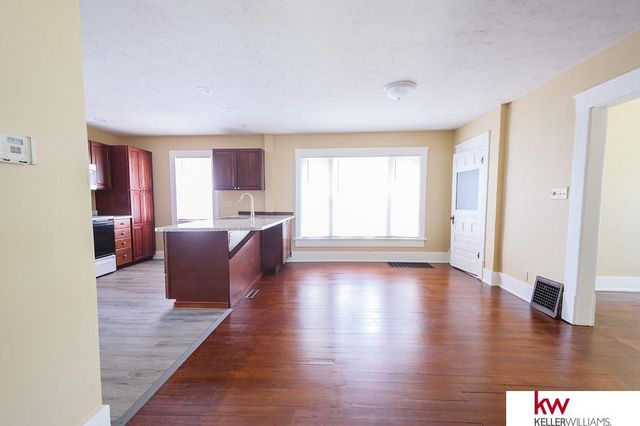 926 N Commercial Avenue, Superior, NE 68978