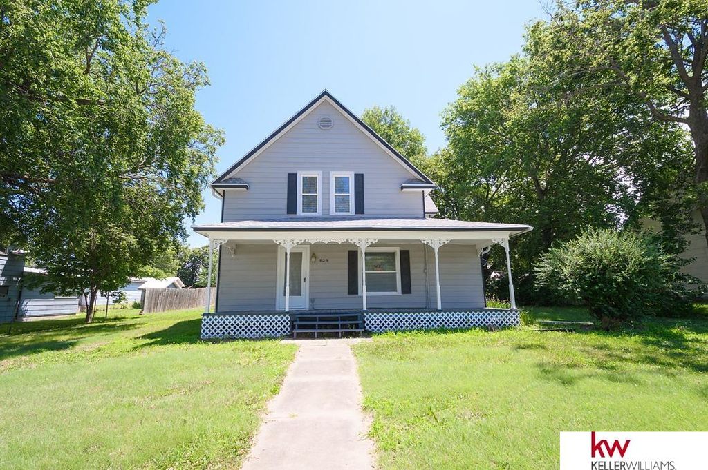 926 N Commercial Avenue, Superior, NE 68978