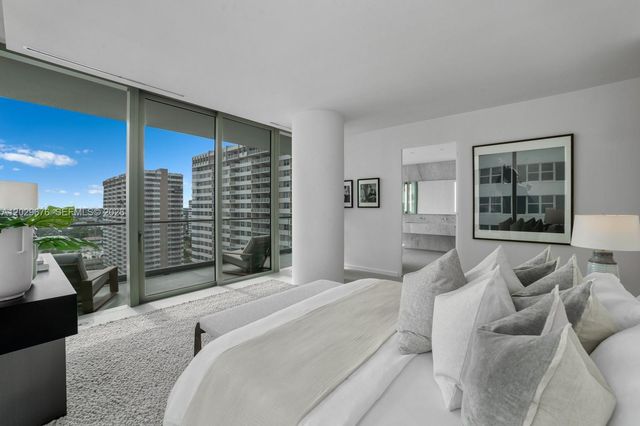 2000 S Ocean Dr 15B, Hallandale Beach, FL 33009