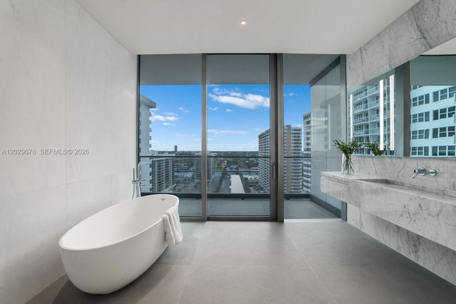 2000 S Ocean Dr 15B, Hallandale Beach, FL 33009