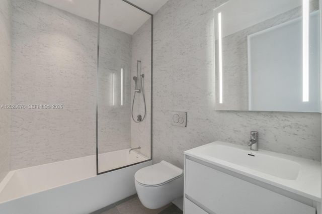 2000 S Ocean Dr 15B, Hallandale Beach, FL 33009