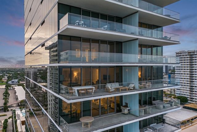 2000 S Ocean Dr 15B, Hallandale Beach, FL 33009
