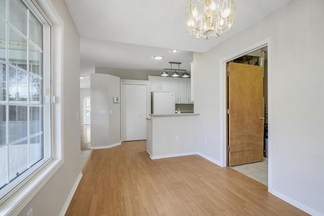 7592 Hinton Park Avenue S, Cottage Grove, MN 55016