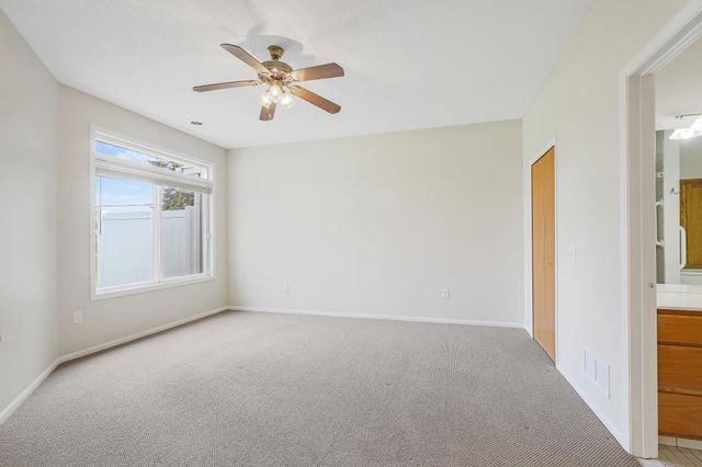 7592 Hinton Park Avenue S, Cottage Grove, MN 55016