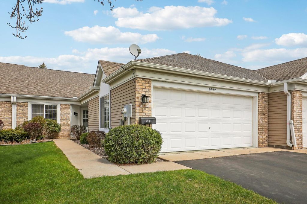 7592 Hinton Park Avenue S, Cottage Grove, MN 55016 — photo 2