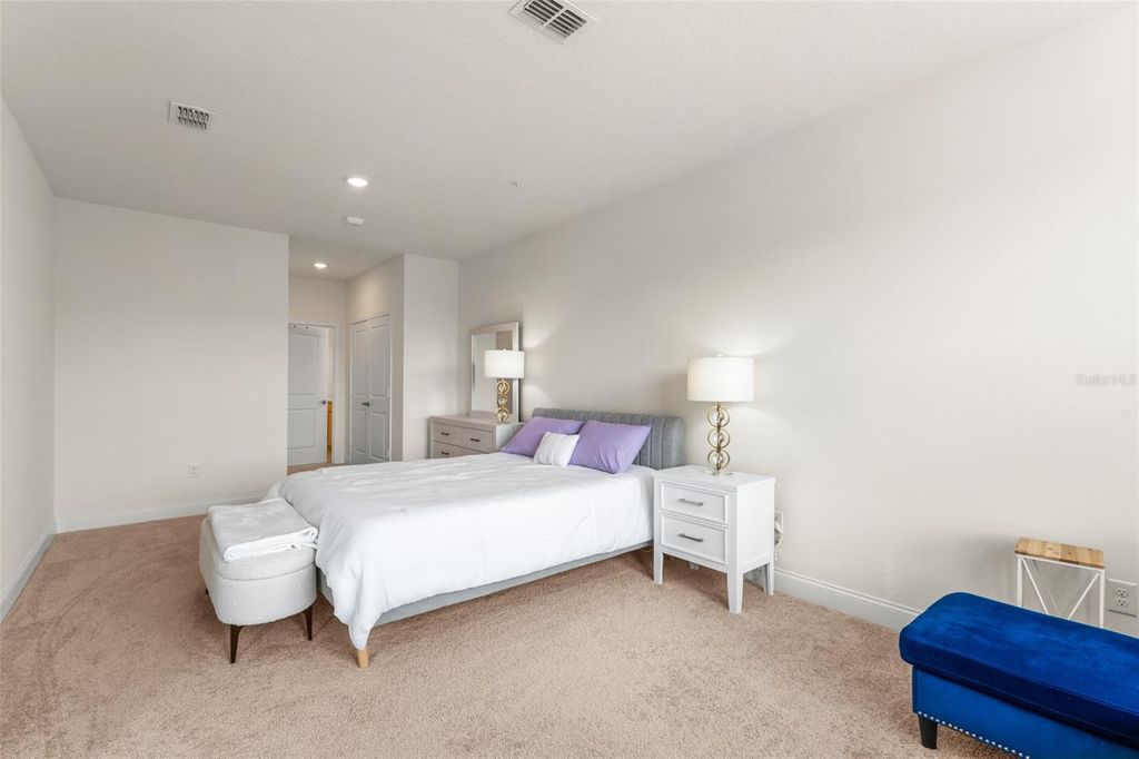 Image 15 of property listing at 7521 LAUREATE BOULEVARD 5308, Orlando, FL 32827