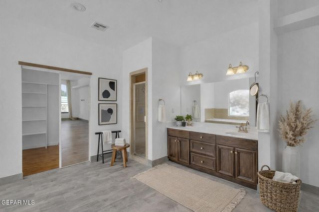 5876 OSCAR PEREZ Avenue, El Paso, TX 79932