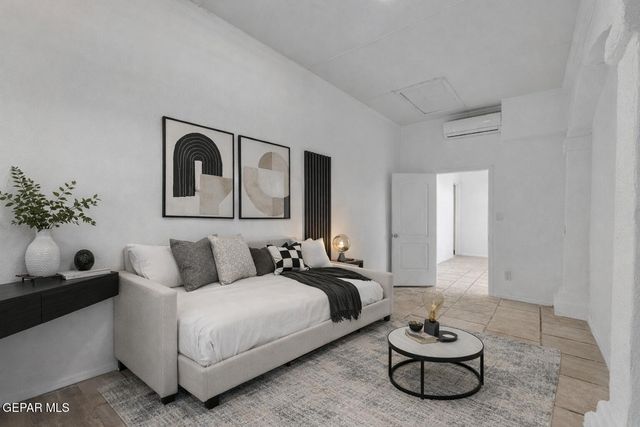 5876 OSCAR PEREZ Avenue, El Paso, TX 79932