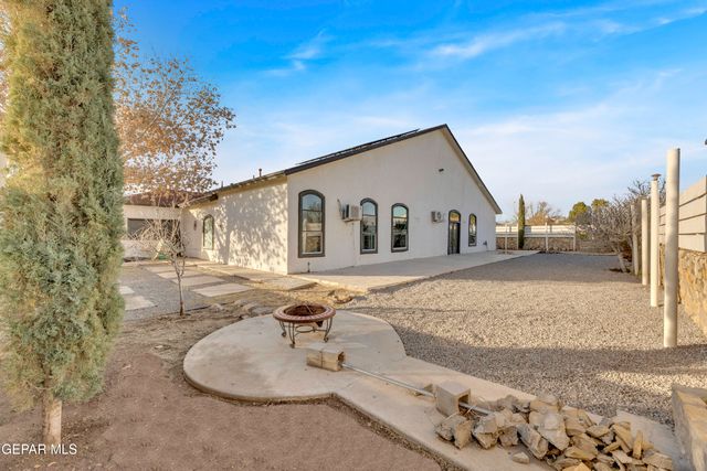 5876 OSCAR PEREZ Avenue, El Paso, TX 79932